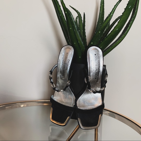 Vintage Donald Pliner Heels - Picture 2 of 8